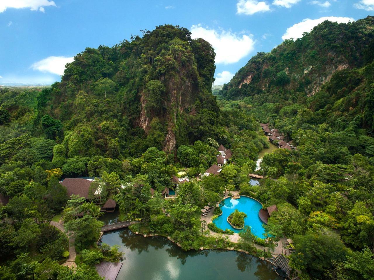 怡保 万雅岚温泉度假村酒店 外观 照片 Aerial view of the resort